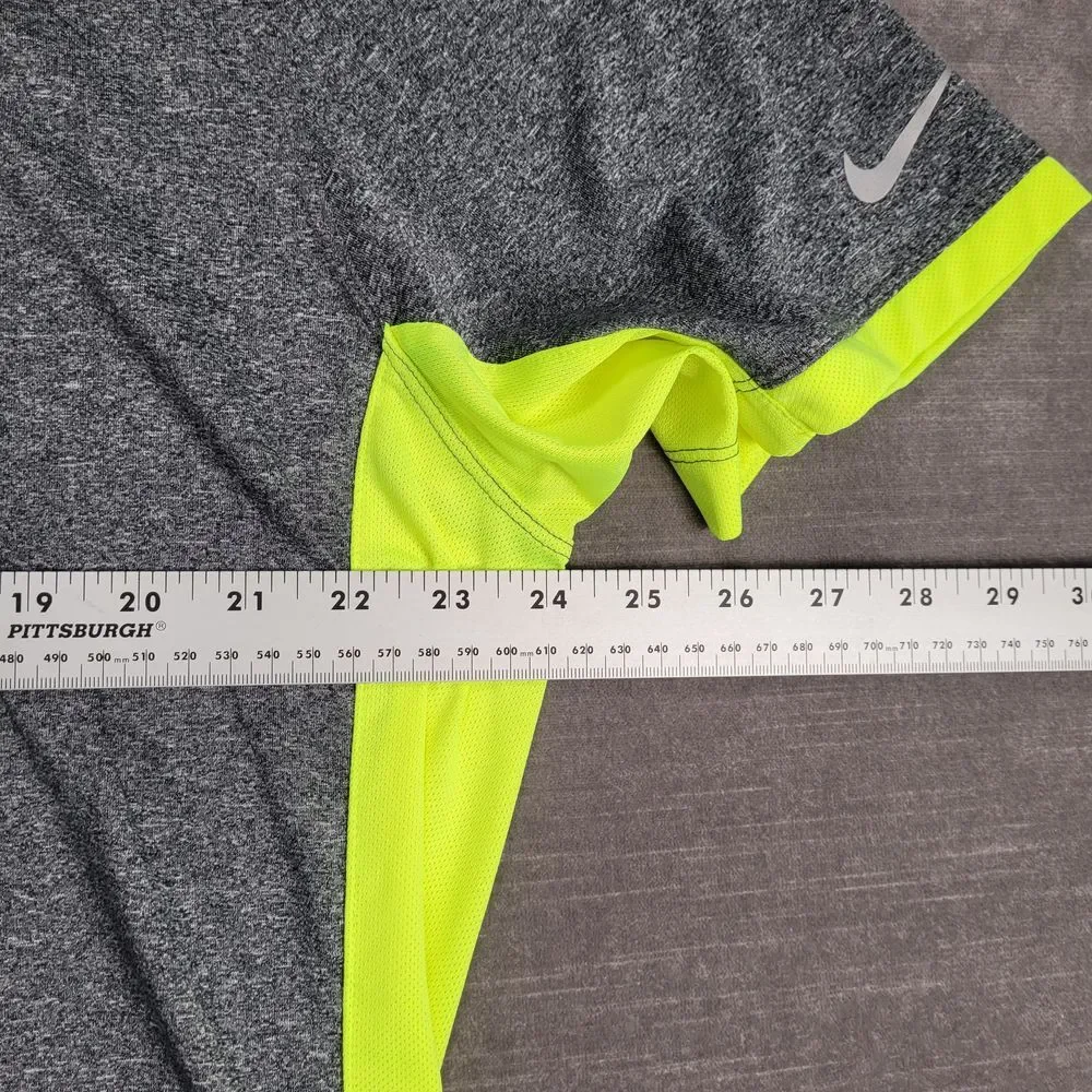 Nike The Hooters & Blowfish Golf Polo Shirt Athletic Fit Gray Neon Green Mens XL